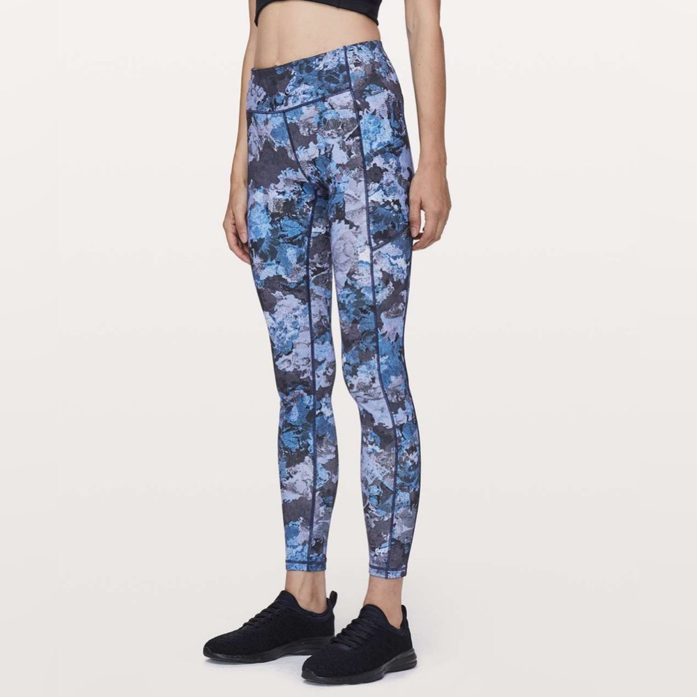 Lululemon Speed Up Tight Full-On Luxtreme 28” Leggings Size 4 Blue Abstract